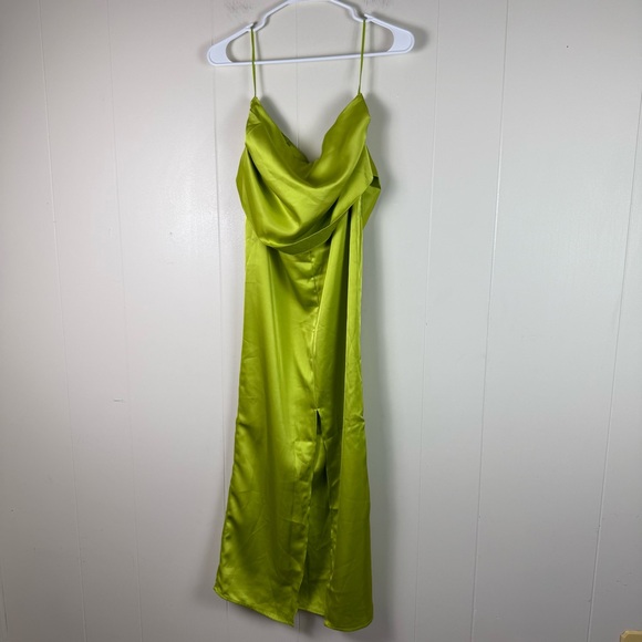 OUTCAST MAXI DRESS‎ - Picture 2 of 7